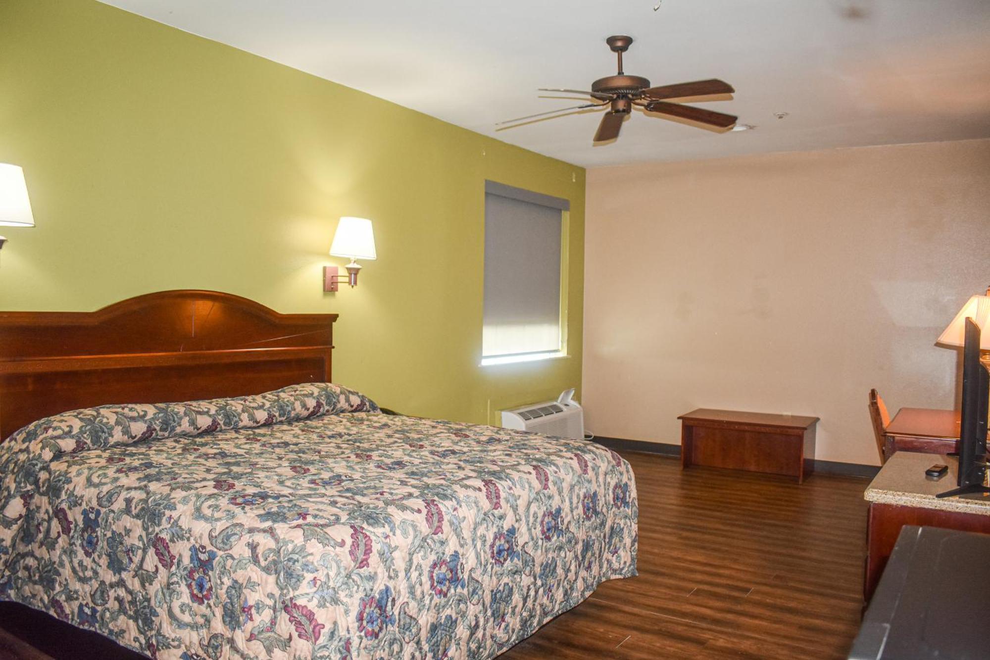 Americas Best Value Inn La Porte Exterior photo