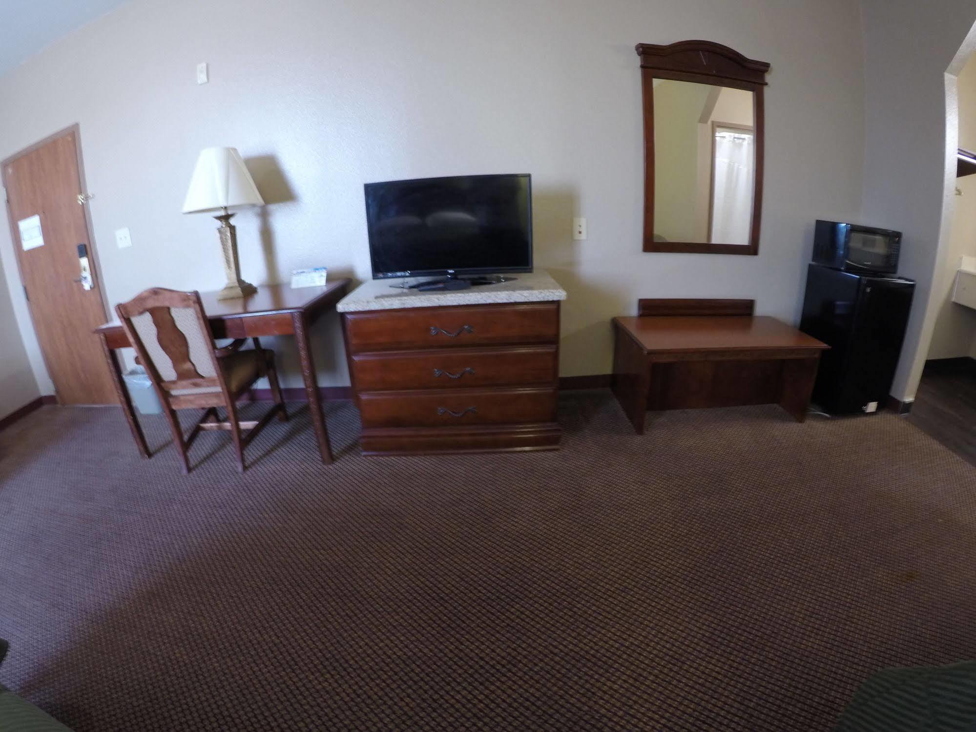 Americas Best Value Inn La Porte Exterior photo