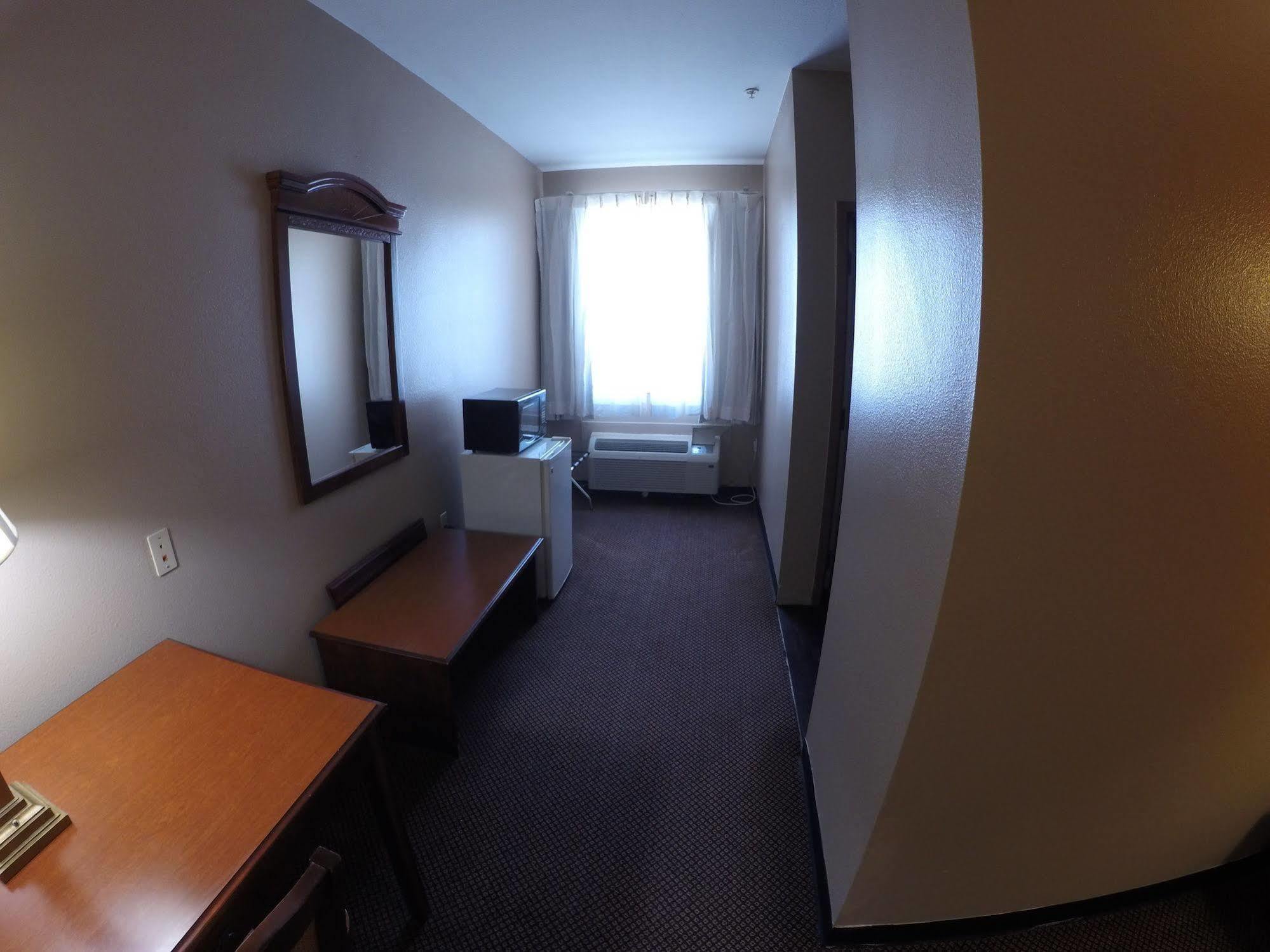 Americas Best Value Inn La Porte Exterior photo